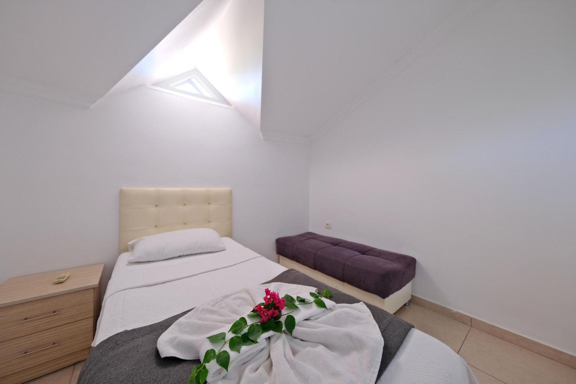 Legend Apartments เฟทิเย ภายนอก รูปภาพ