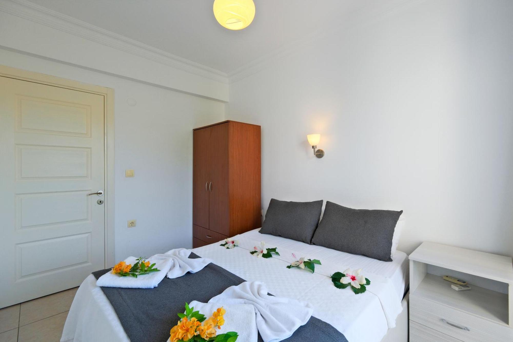 Legend Apartments เฟทิเย ภายนอก รูปภาพ
