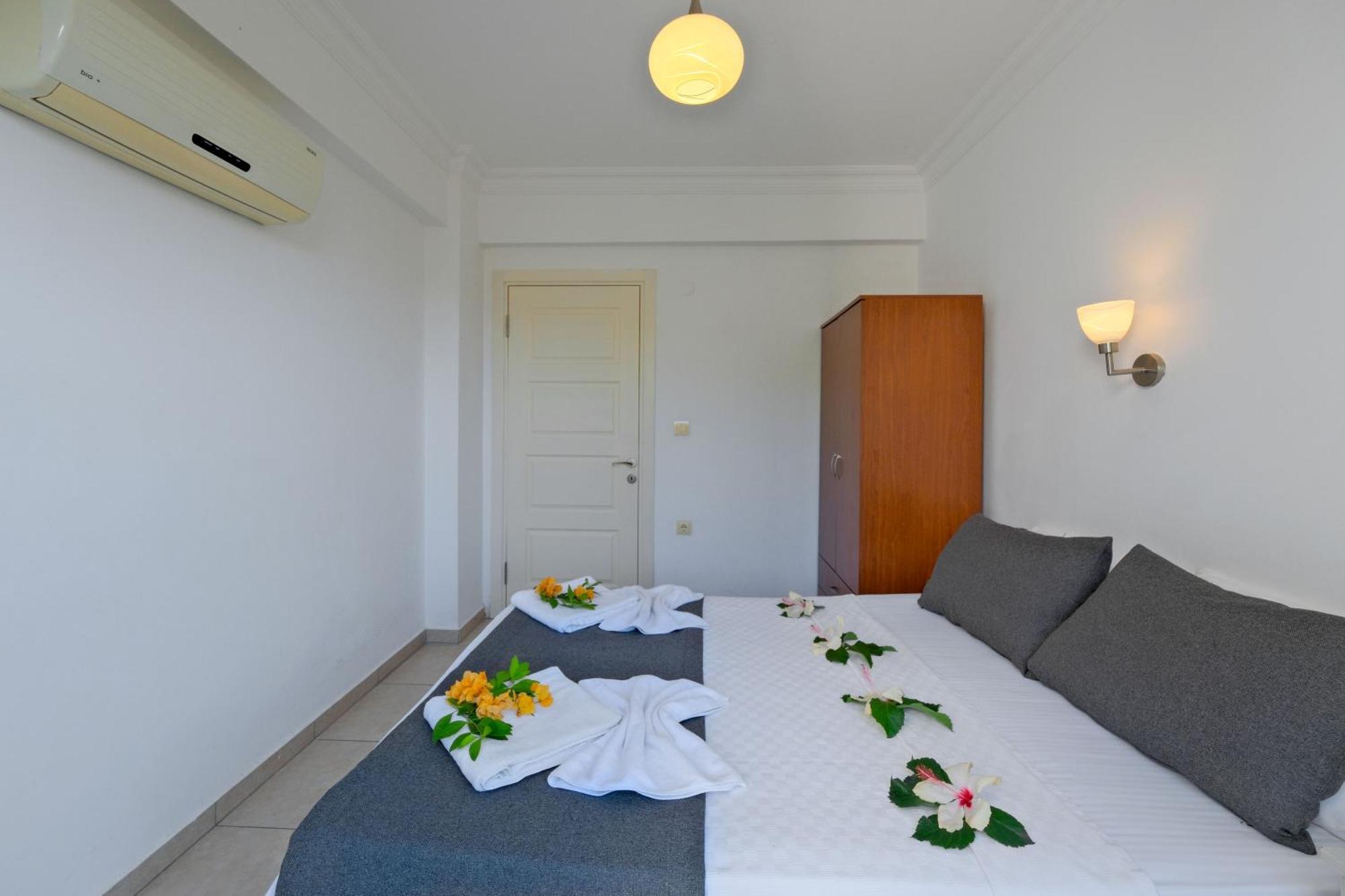 Legend Apartments เฟทิเย ภายนอก รูปภาพ